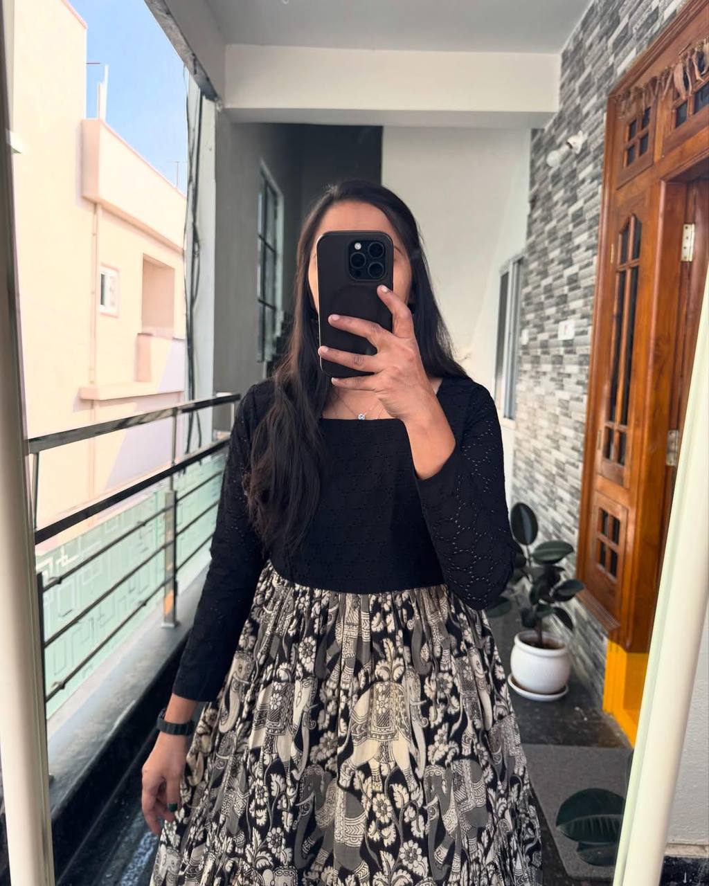 Trendy Hakoba Kalamkari Printed Gown (MAS_MC_1065_Black)