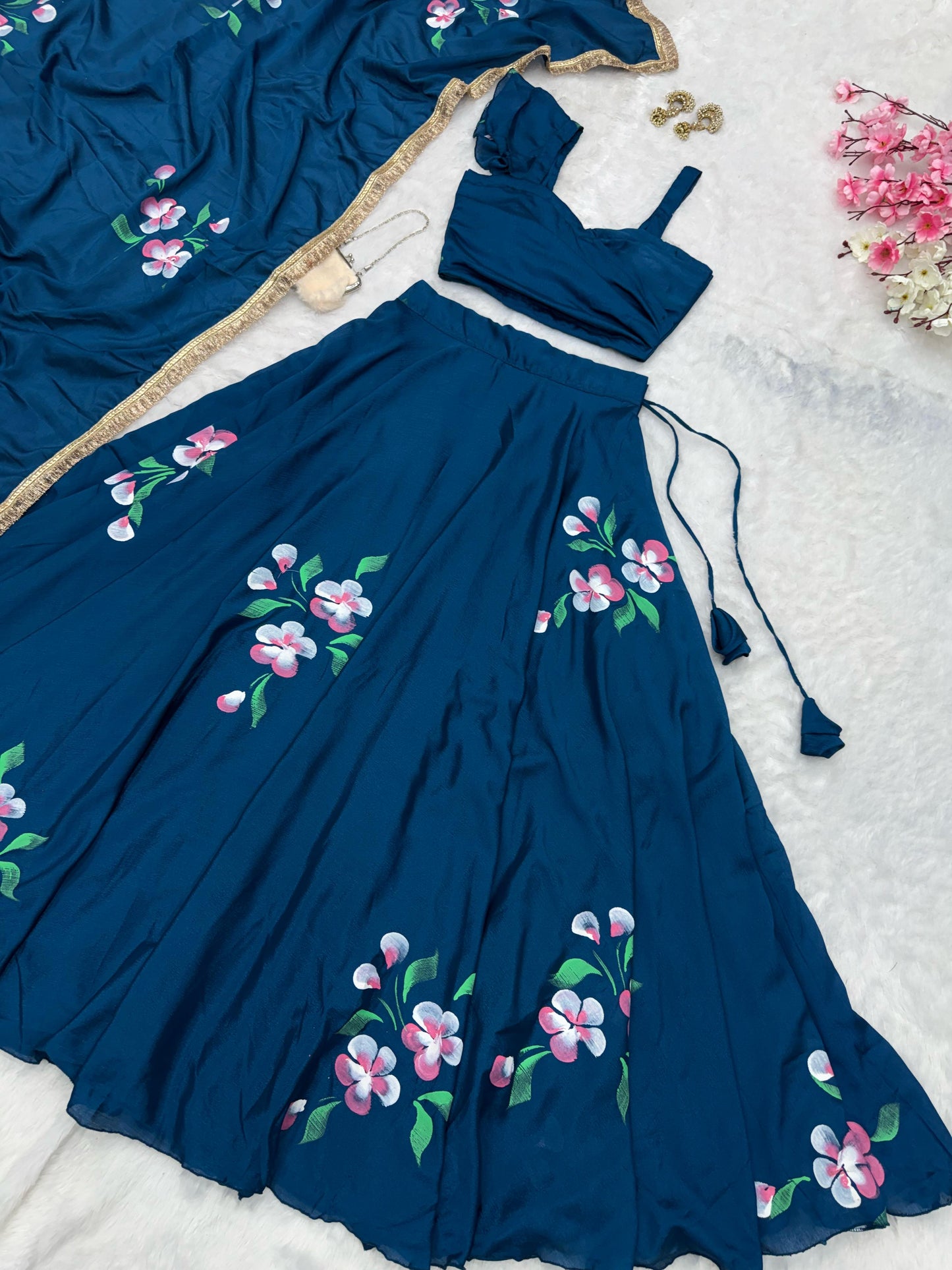 Elegant Hand Painted Crop Top With Modern Touch ( MAS_SCnx_1151 )