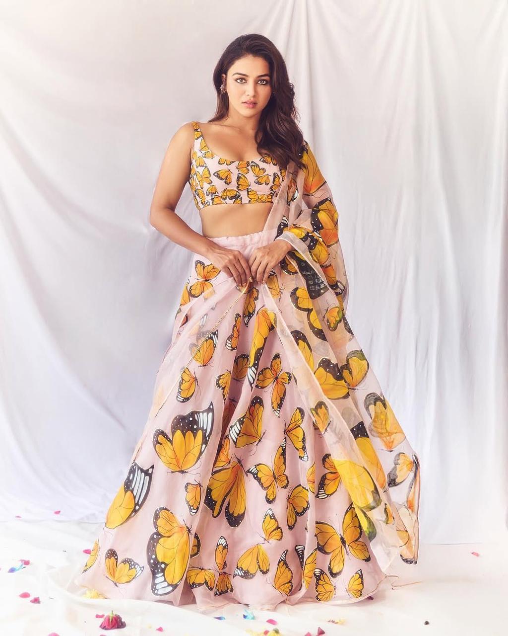 Beautiful Butterfly Print Pure Organza Silk Lehenga Choli With Modern Touch (MAS_SCnx_1155)