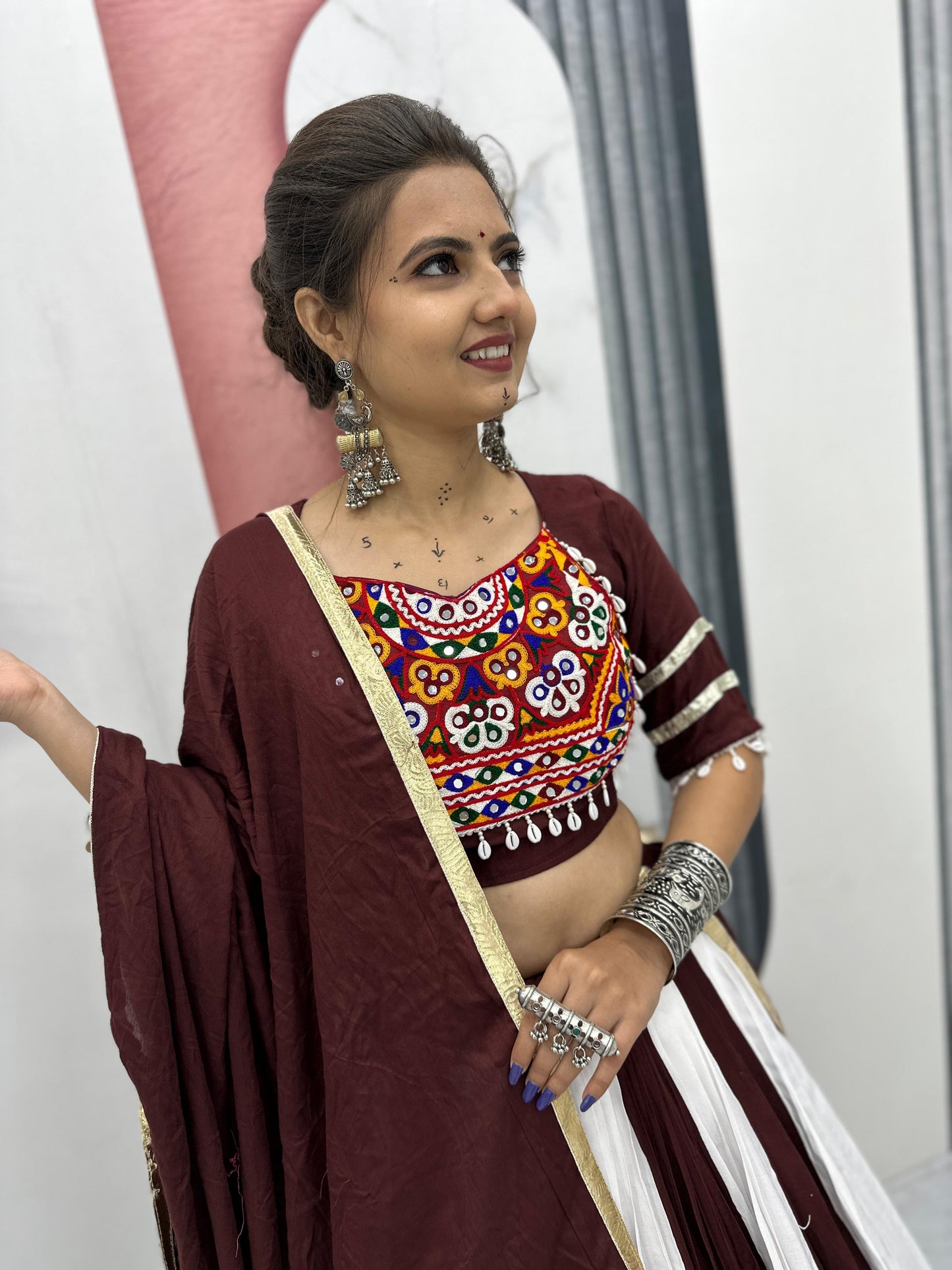 Demanding Navratri Special Lehenga Choli With Big Flair ( MAS_TP_260 )