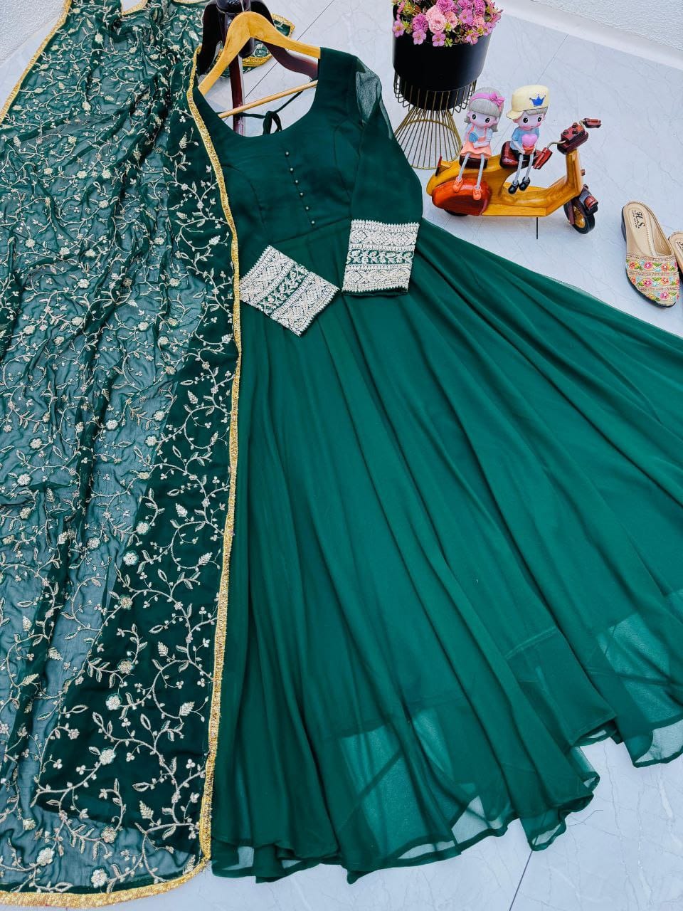 Decent Green New Designer Party Wear Gown & Dupatta Set ( MAS_ZB_5040_Green )