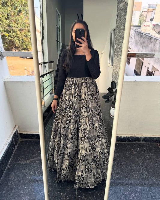 Trendy Hakoba Kalamkari Printed Gown (MAS_MC_1065_Black)