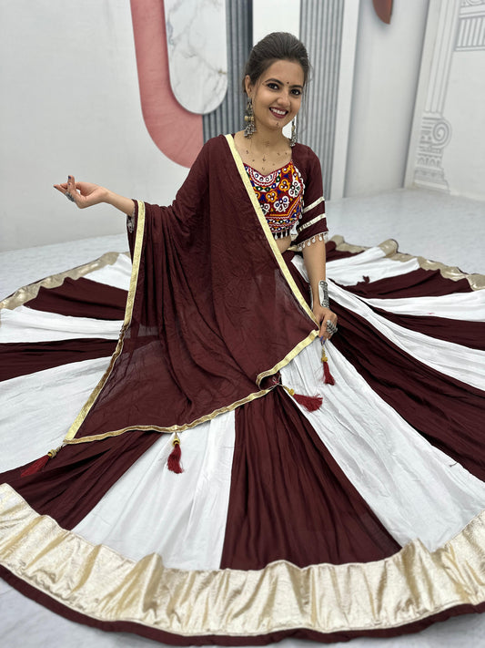 Demanding Navratri Special Lehenga Choli With Big Flair ( MAS_TP_260 )